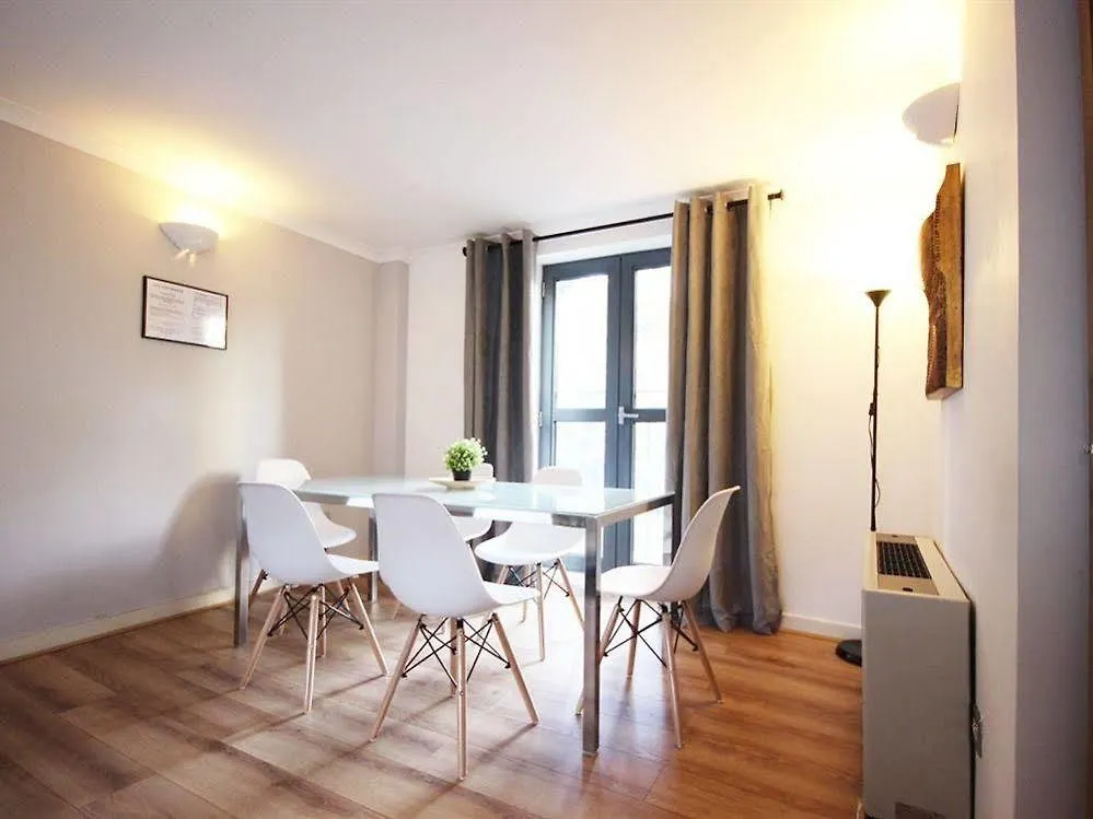 Liverpool Street Apartment By City Stay Aparts